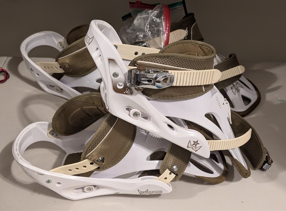 burton freestyle snowboard bindings large USED