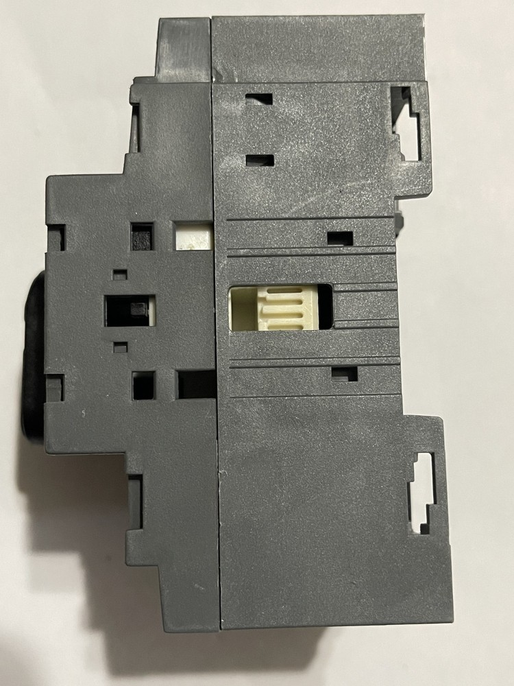 ABB DISCONNECT SWITCH OT100F3 3PH 600VAC 100A