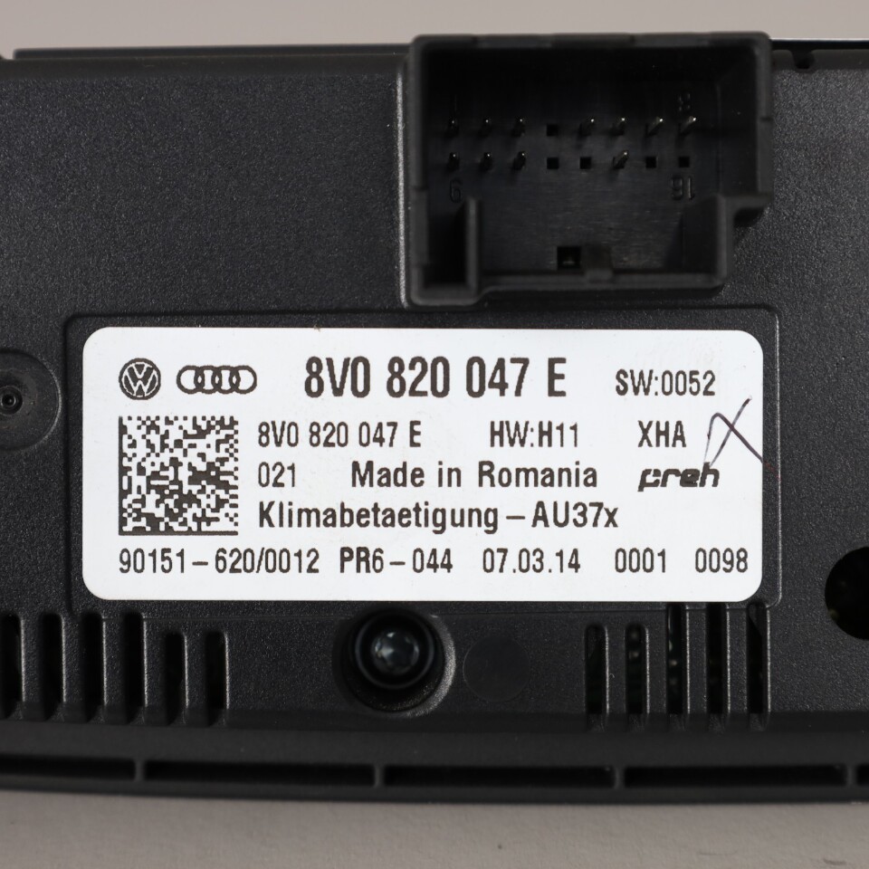 2015-2016 Audi A3 Climate Control Panel 8V0820047E OEM