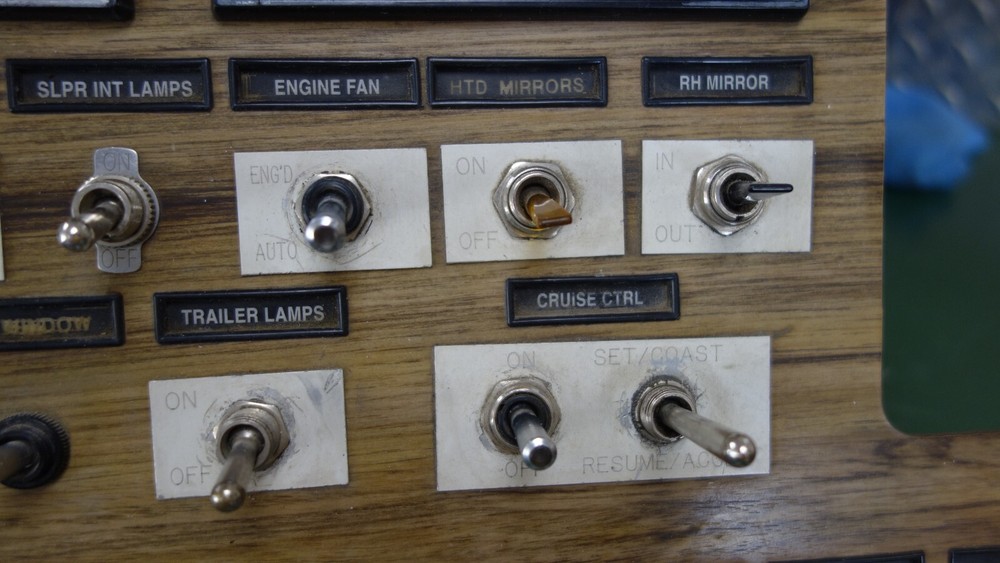 Western Star 4800 4900 Custom Switch and Vent Panel