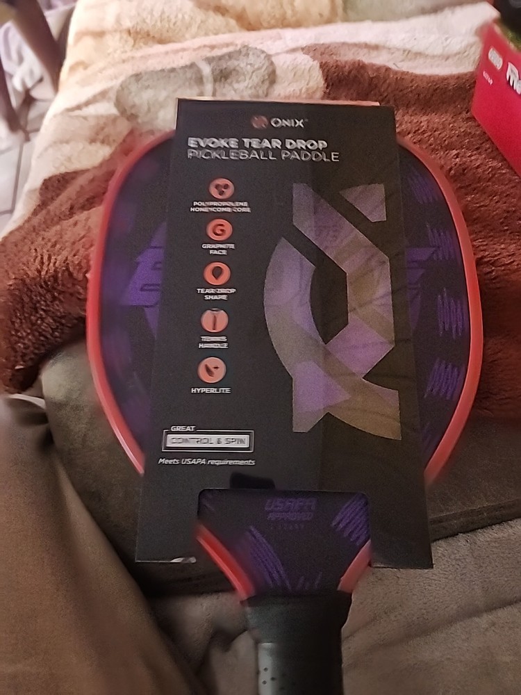 ONIX EVOKE TEAR DROP GRAPHITE PICKLEBALL PADDLE
