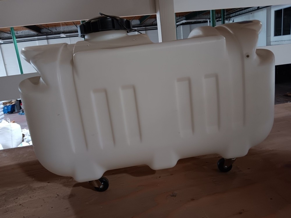 24 Gallon Water Storage Tank (3)