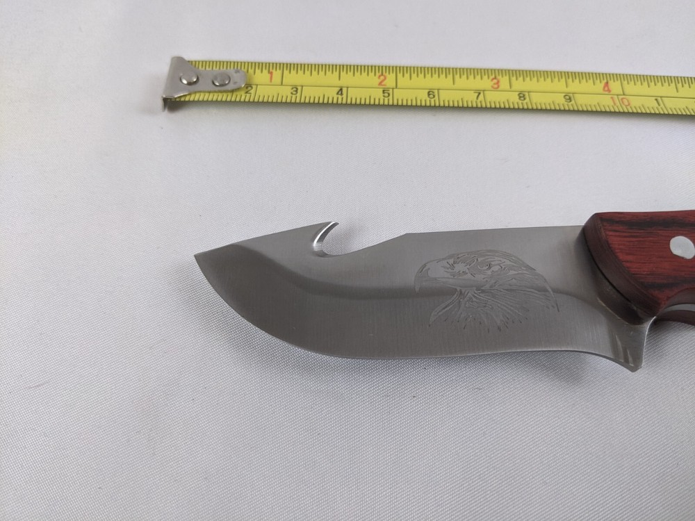 Eagle Knife with Wood Handle Etching and Eagle Pin Y132