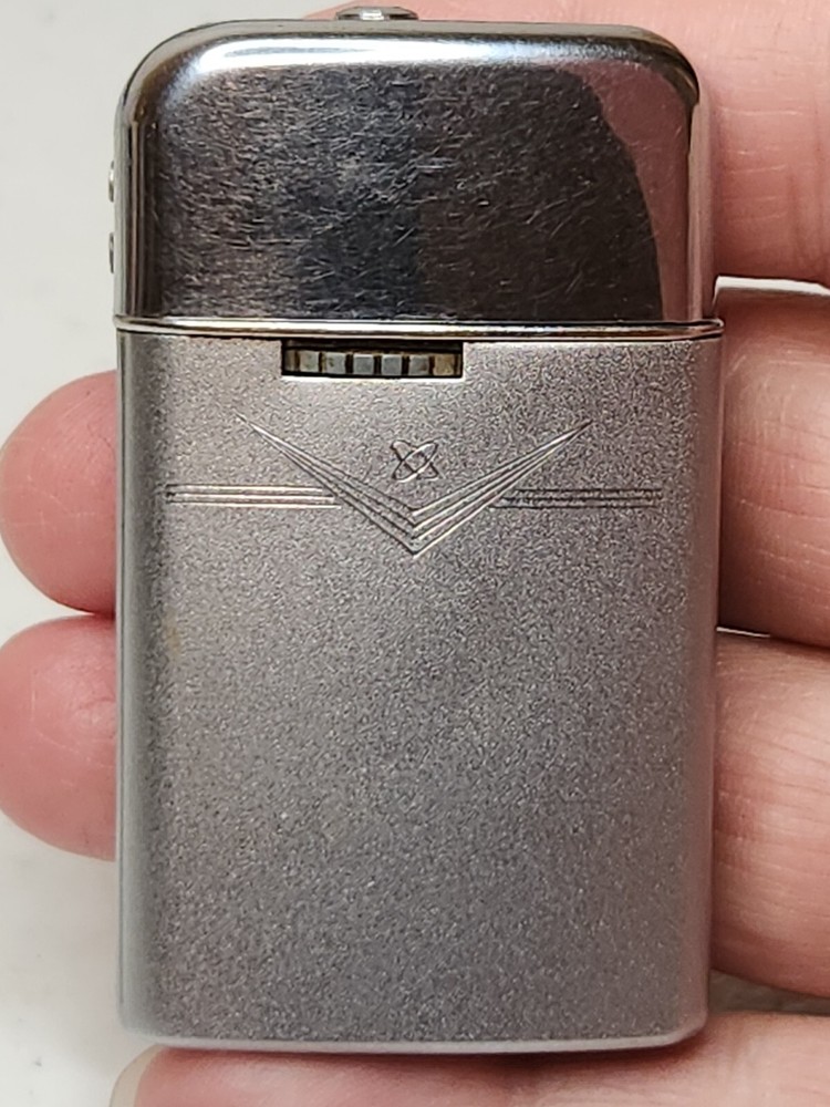 Vintage RONSON ATOMIC VARAFLAME WINDLITE LIGHTER