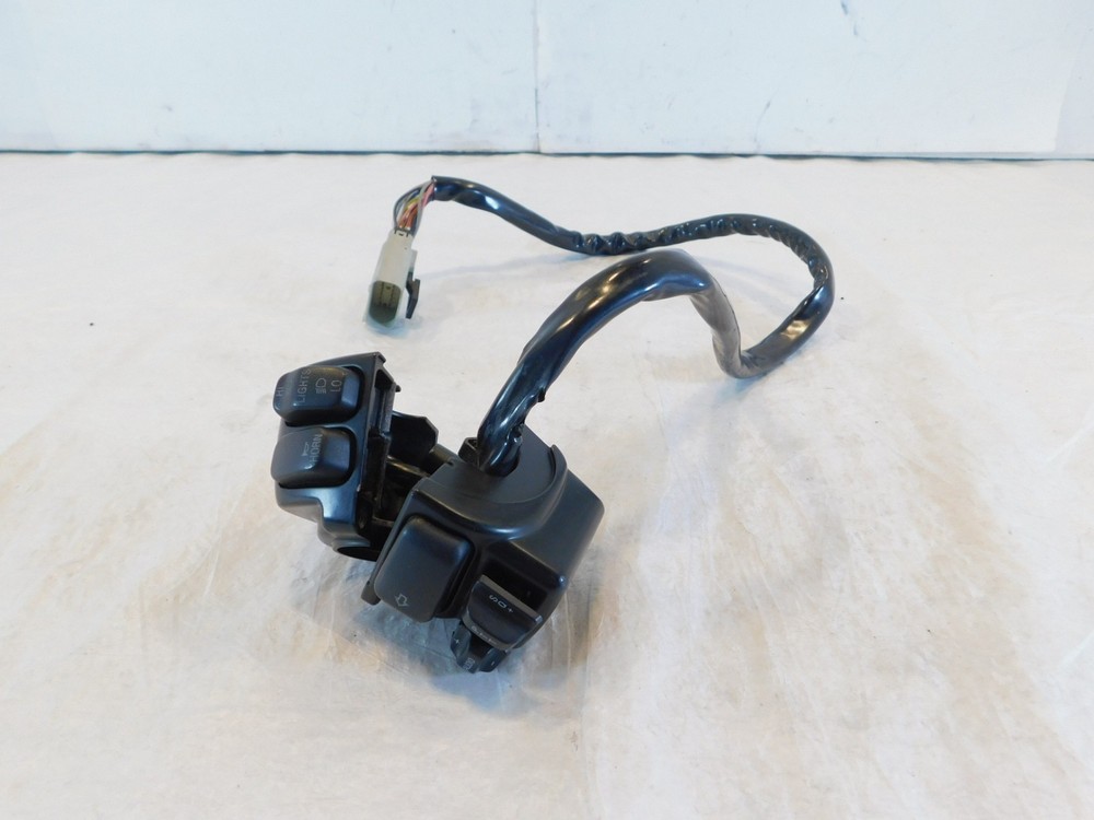 Harley Davidson Electra Glide Ultra Classic Left Handlebar Speaker Volume Switch