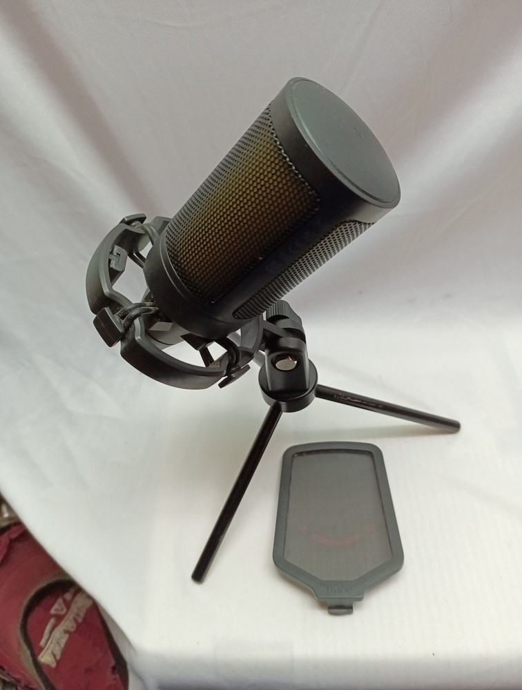 Fifine Gaming Microphone Untested Broken Screen