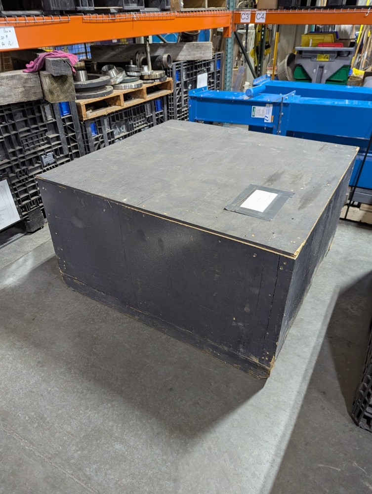 BUCKET ELEVATOR - 24' Universal Industries