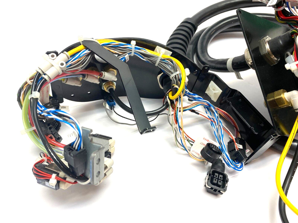 Fanuc A05B-1117-H201 Cable and Panel Assembly w/ Battery Pack