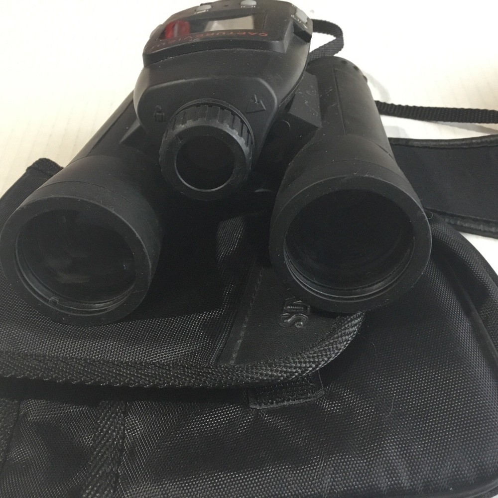 Simmons Captureview Binoculars CV4 With Case.