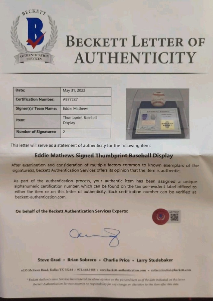 Eddie Mathews Signed Thumbprint & Baseball w/ Display Case