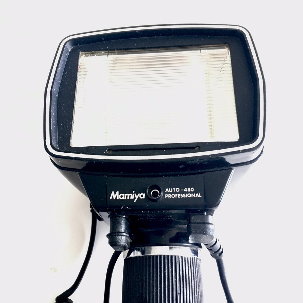 Mamiya Auto 480 Professional Flash - Please Read Description -