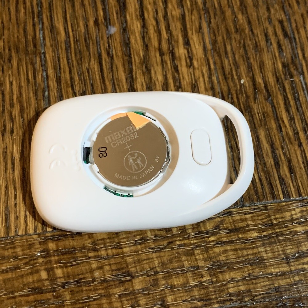 3DFitBud Simple Step Counter Walking 3D Pedometer White - New, Open Box