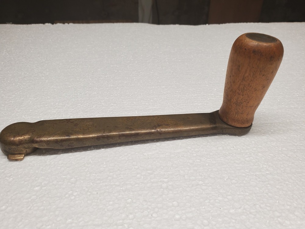 MERRIMAN BROS. BRASS WINCH HANDLE