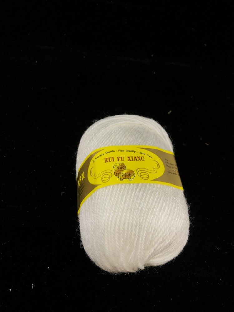 RUI FU XIANG WHITE YARN.