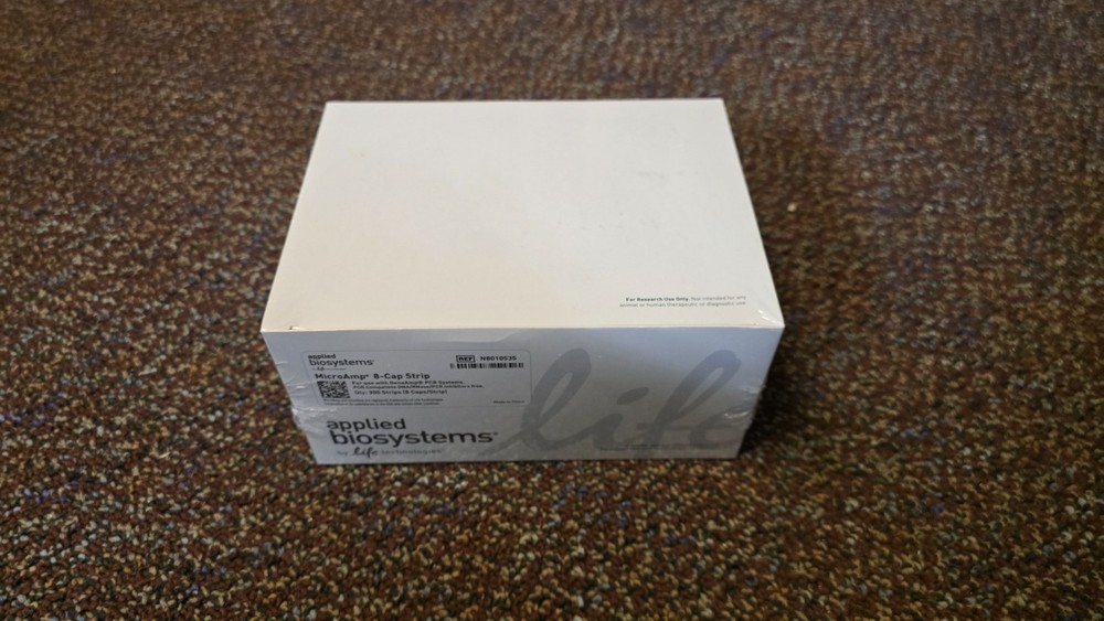 Life Technologies Applied Bbiosystems MicroAmp 8-Cap Strip, clear. 300 strips