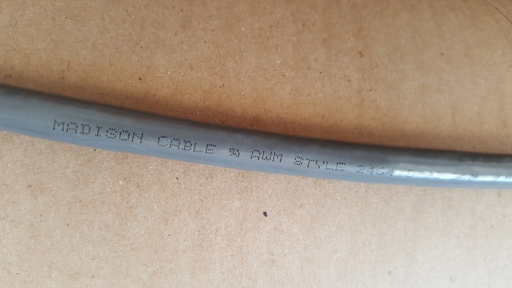 Madison/TE Connectivity 24/32C Solid Multi-Shielded Communication Cable Gry/25ft