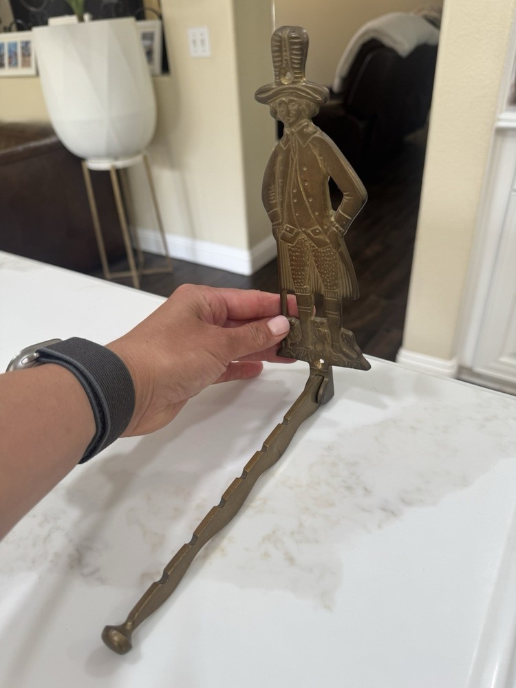 Brass Colonial Man, Cloths Wall Hanger/Hook/Bracket
