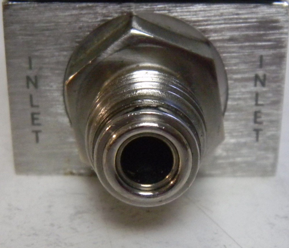 Unit UFC-1100-A Mass Flow Controller, Gas- N2,Range- 500sccm, Used