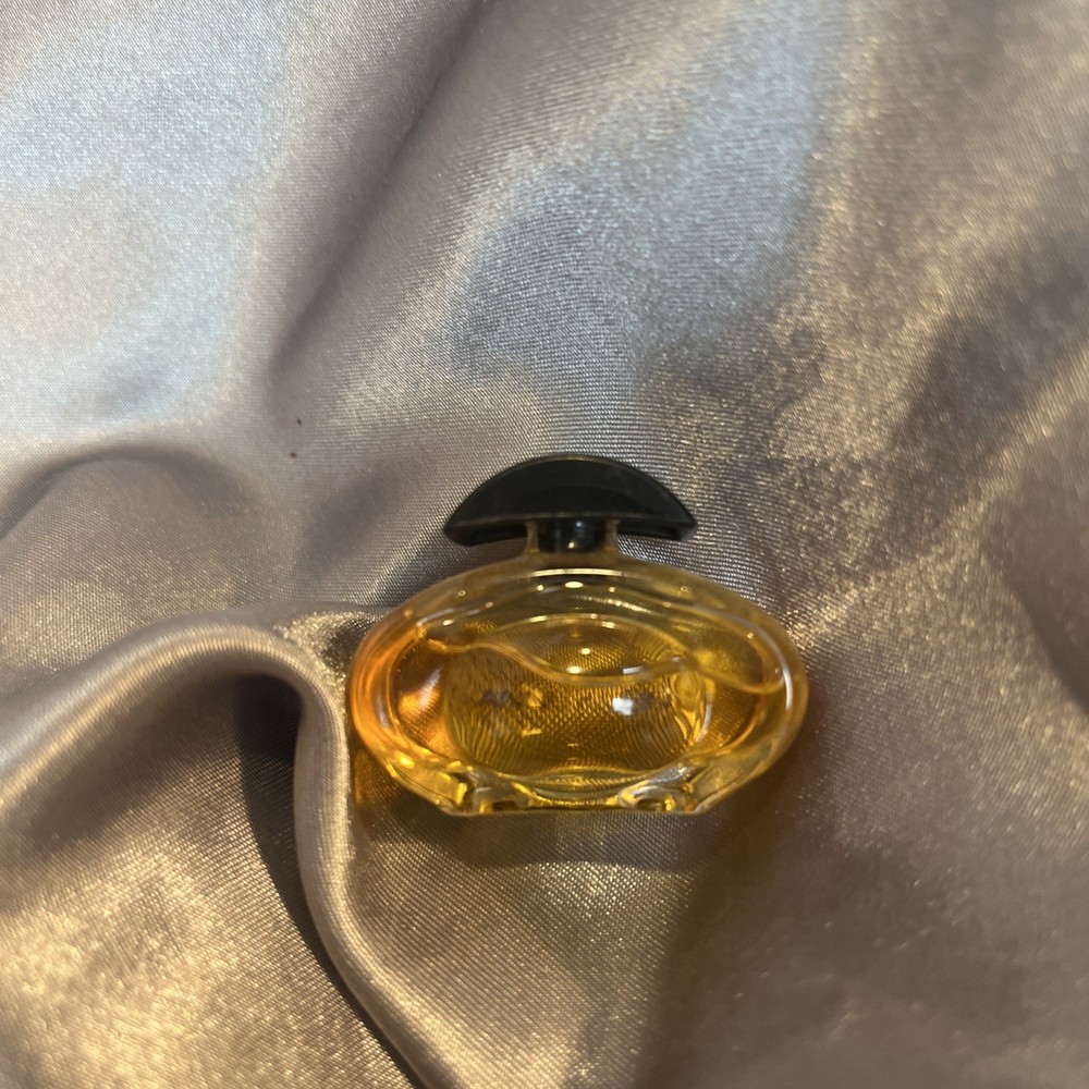 Vintage Miniature Perfumes (4).