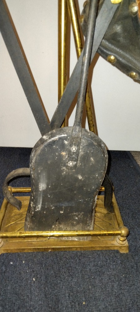 FIREPLACE TOOL SET