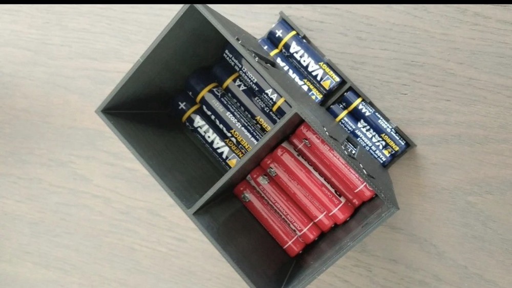 Battery Storage Dispenser Case Holder Box Organizer AA - AAA