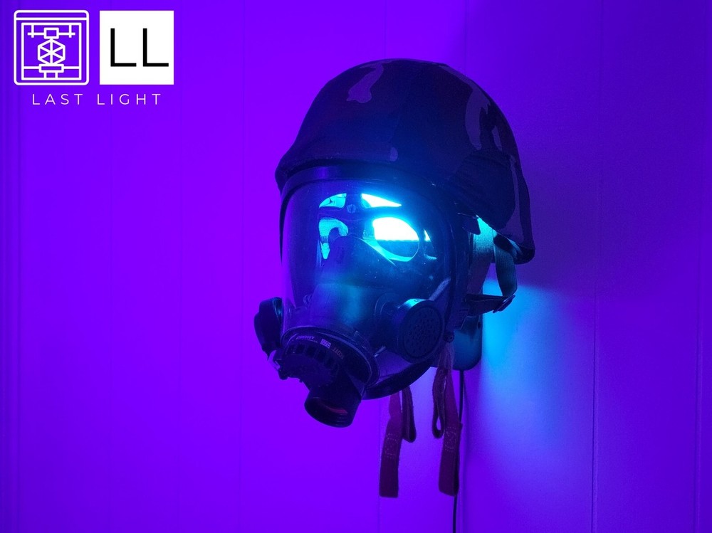Helmet Wall Display with Skull - Remote Controlled LED - USB Powered