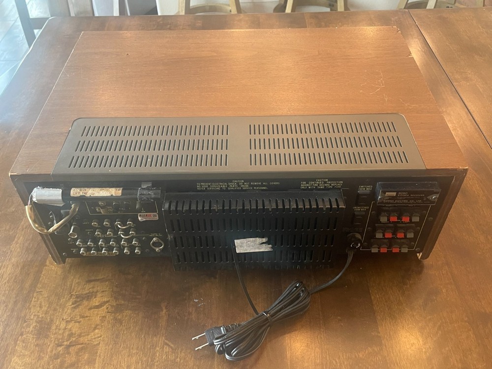 Sansui 9090 Receiver - Powers On