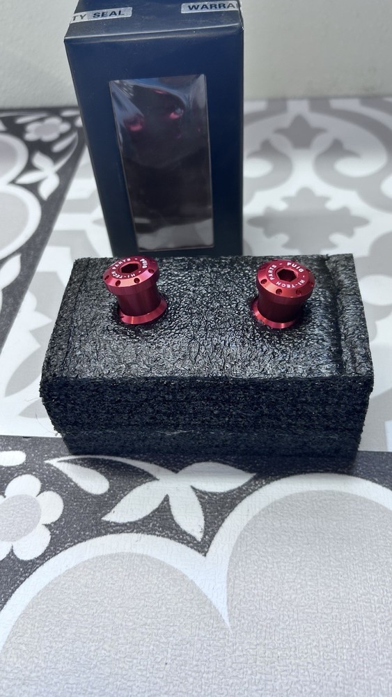 PUIG - 5922R - Hi-Tech Spools, 6mm - Red