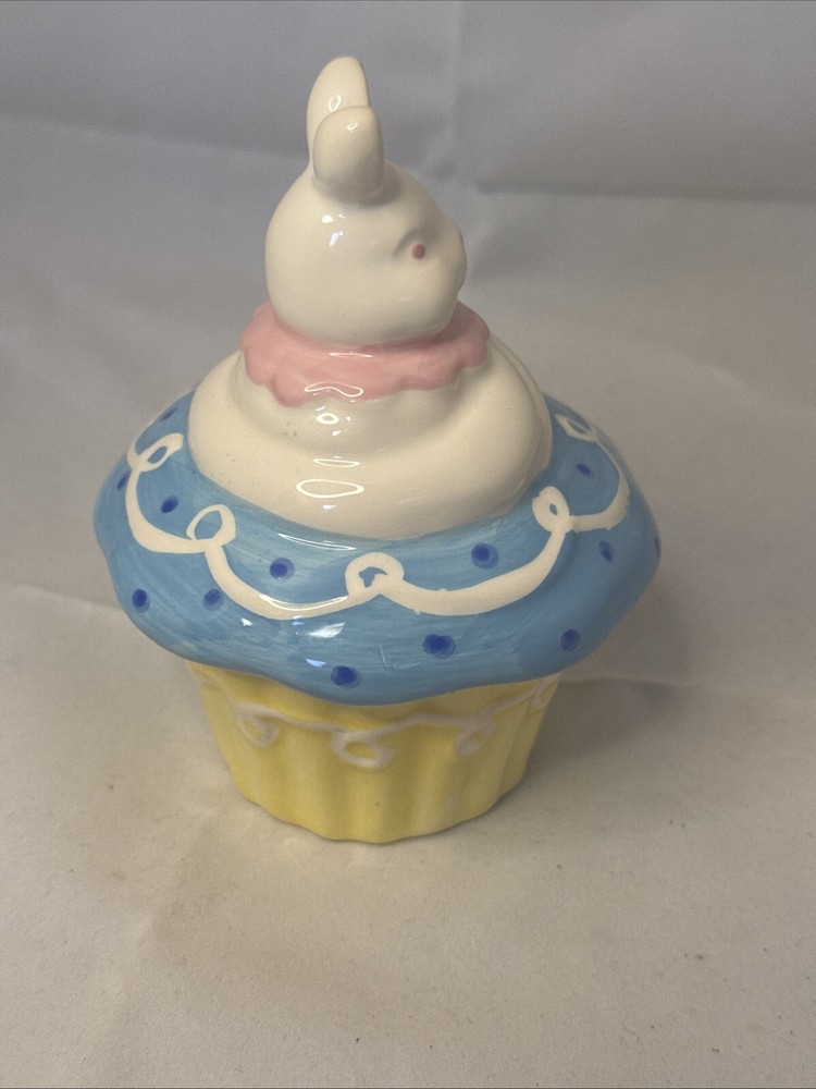 Easter Bunny Mini Cupcake Holder Spring Yellow Blue White Bunny/Rabbit Unbranded