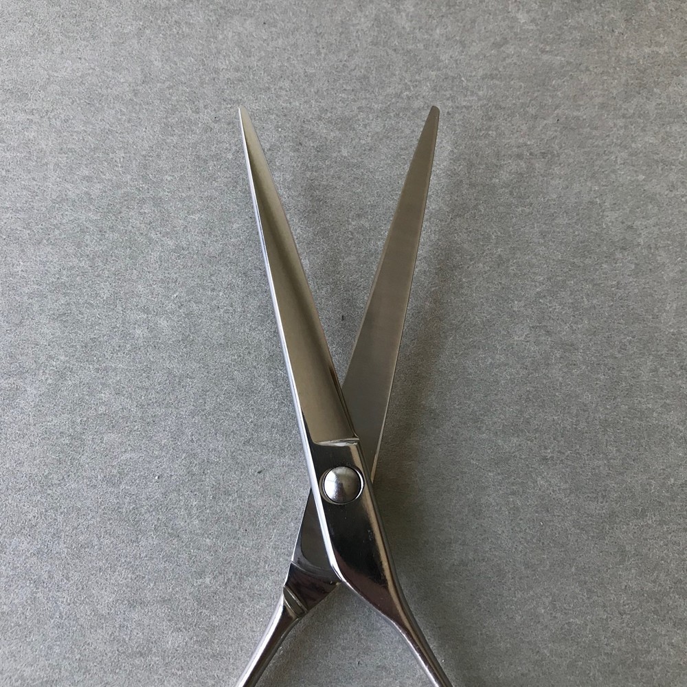Japanese Hair Scissors Professionally Sharpened preowned Finger rest missing