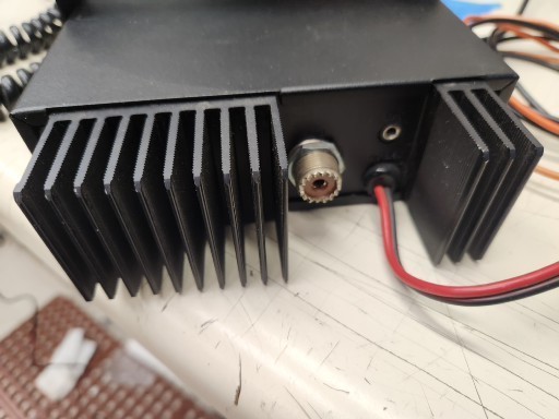 Radio Shack Realistic HTX-10 Ten Meter Transceiver, With Microphone &Bracket,