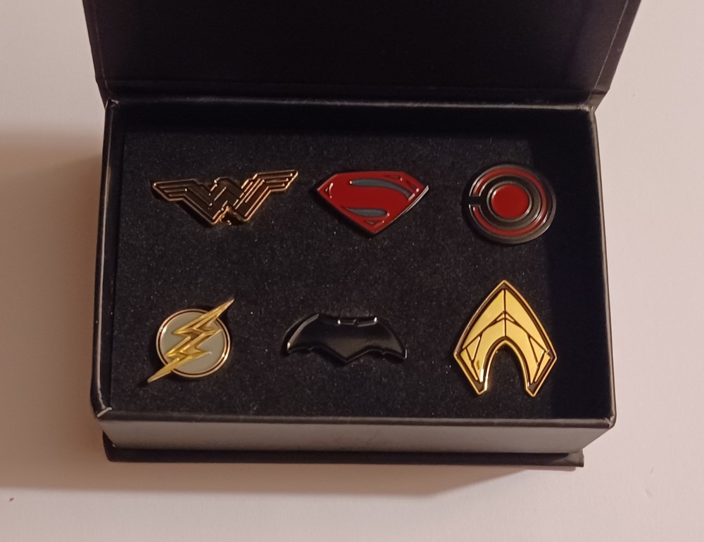 Justice League Superhero Emblem - Six Pin Set - 2017 DC