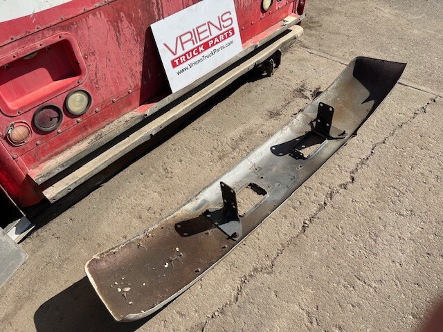 CHEVROLET CHEVY / GMC FRONT BUMPER