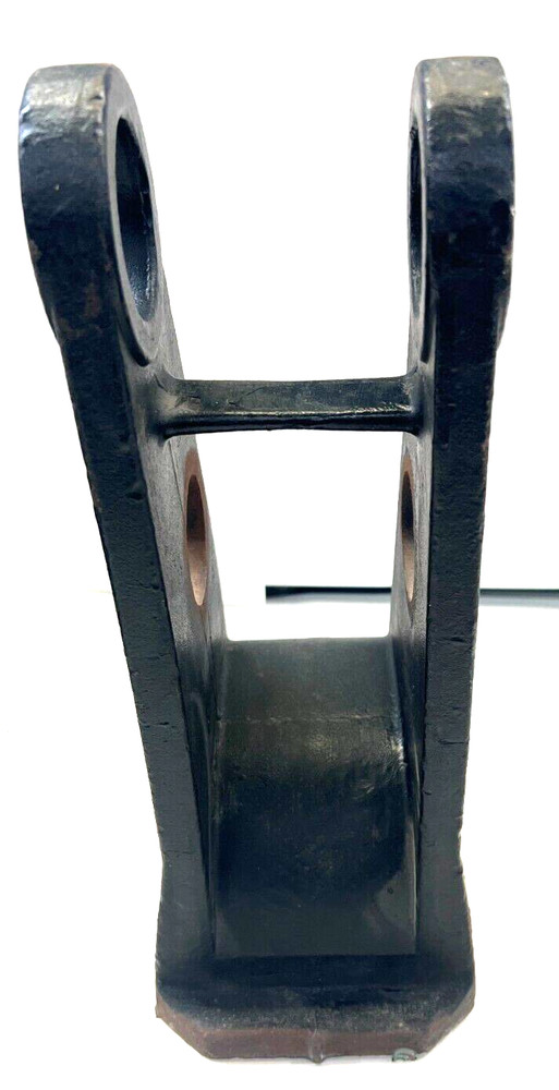 OE REYCO 20478-01 FRONT HANGER UNDER MOUNT 21B WELD ON