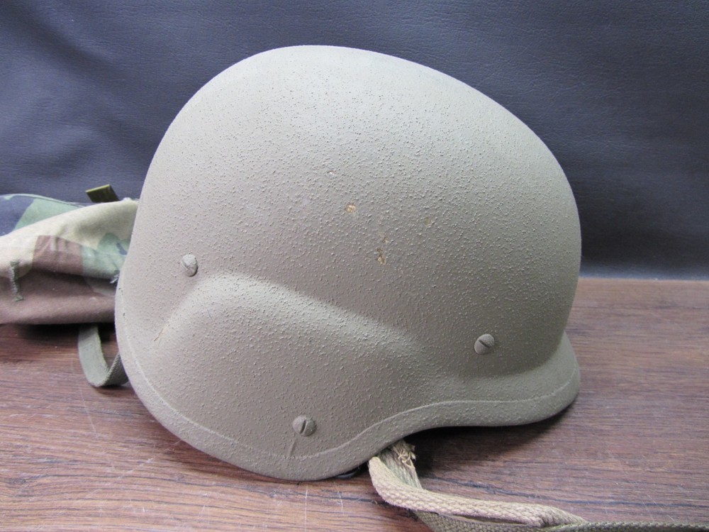 US Desert Storm PASGT Helmet camo Cover Medium Worn Complete