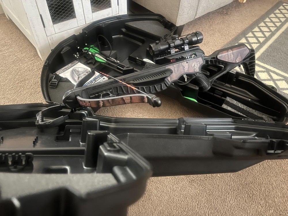 BARNETT CROSSBOW WITH EXTRAS