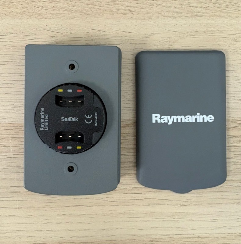 Raymarine Alphanumeric keypad E05008
