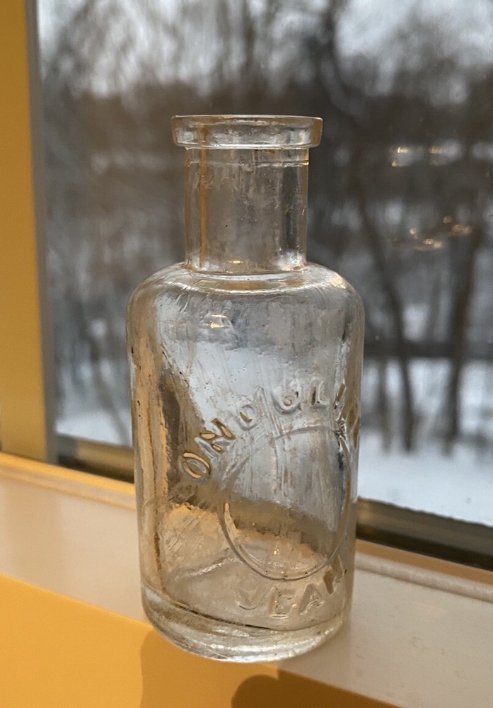 Onduline Jean Perfume Bottle
