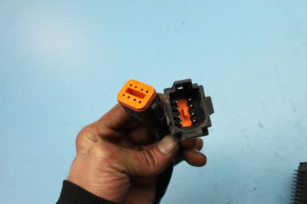 932 96 HARLEY-DAVIDSON ELECTRA GLIDE CB RADIO MODULE UNIT BOX