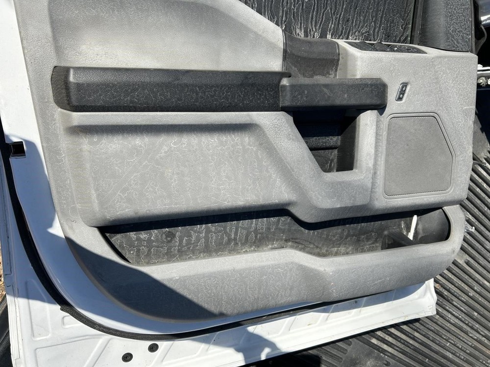 F150 2019 Keys/Latches/Locks 104906042