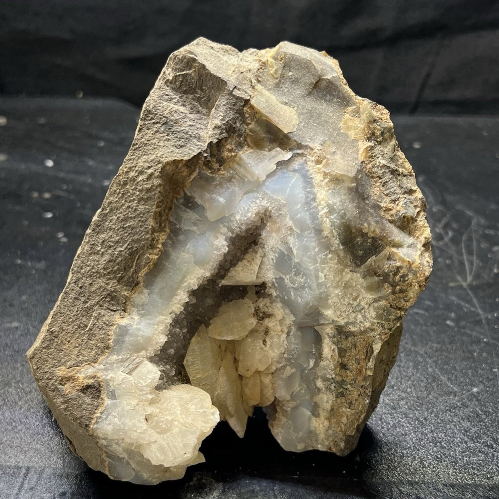 Sw Washington Quartz Agate Calcite Lapidary Rough Specimen