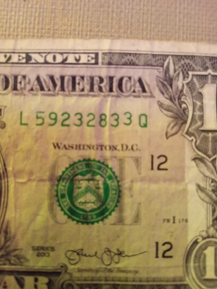 1Dollar Bill ERROR!! ERROR!!! 2013SERIES ( On Sale Hurry Up!!!)