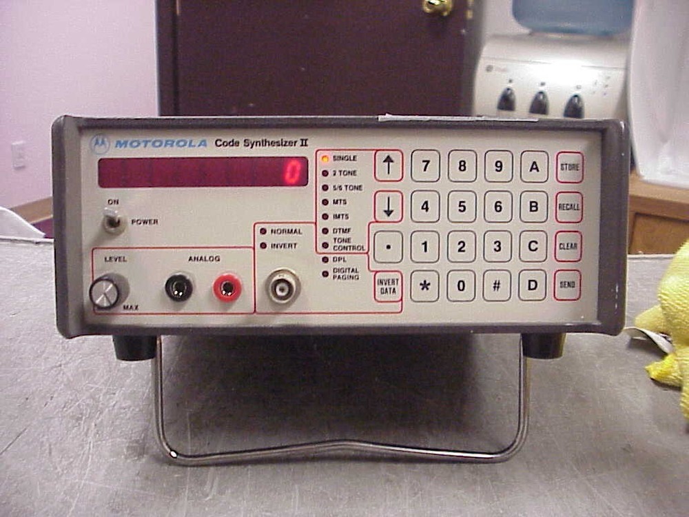 MOTOROLA CODE SYNTHESIZER 2 II w/CORD- MODEL# R1151A