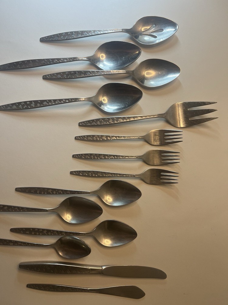 roger bros 1847 flatware (14 Pieces) Brushed Handle