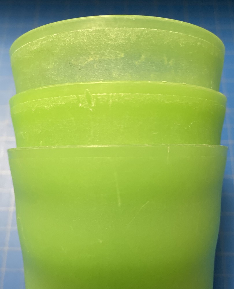 Tupperware Impressions 11oz Green 3 Cups