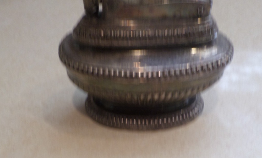 Vintage Silverplate Ronson "QUEEN ANNE" Table Lighter 😍