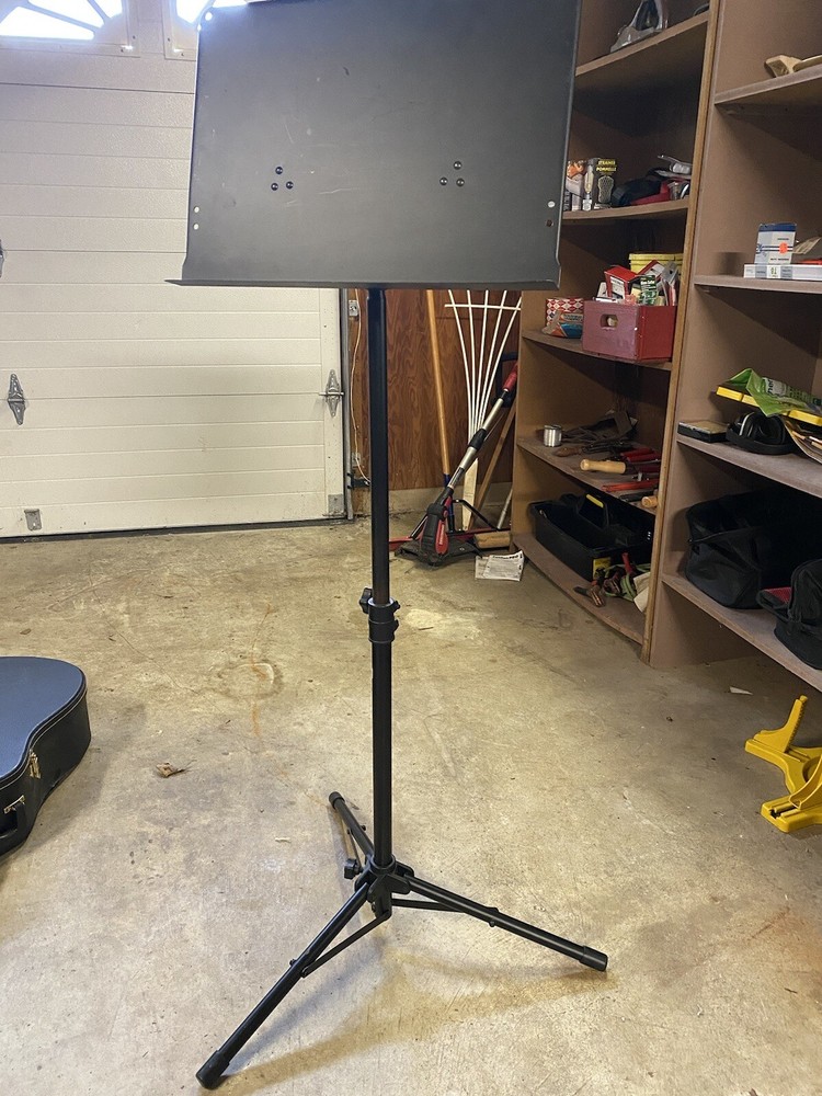 Belmonte Music Stand