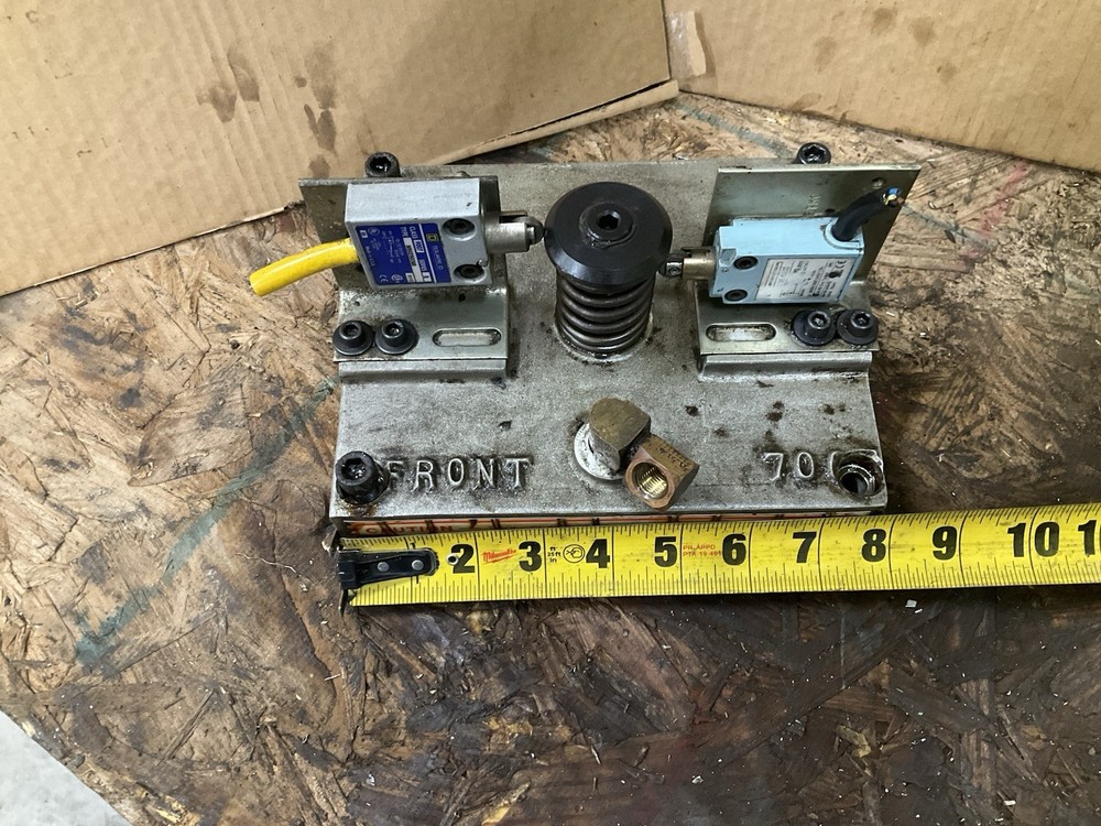 HAAS VF-0 1994 Tool Unclamp Module Block