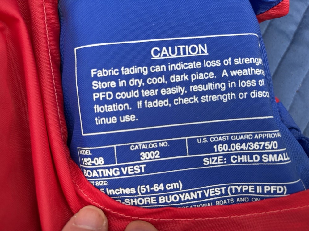 Children's Floatation Devices: 2 Boating Vests, 1 Chest Set & 1 Set Arm Floaties