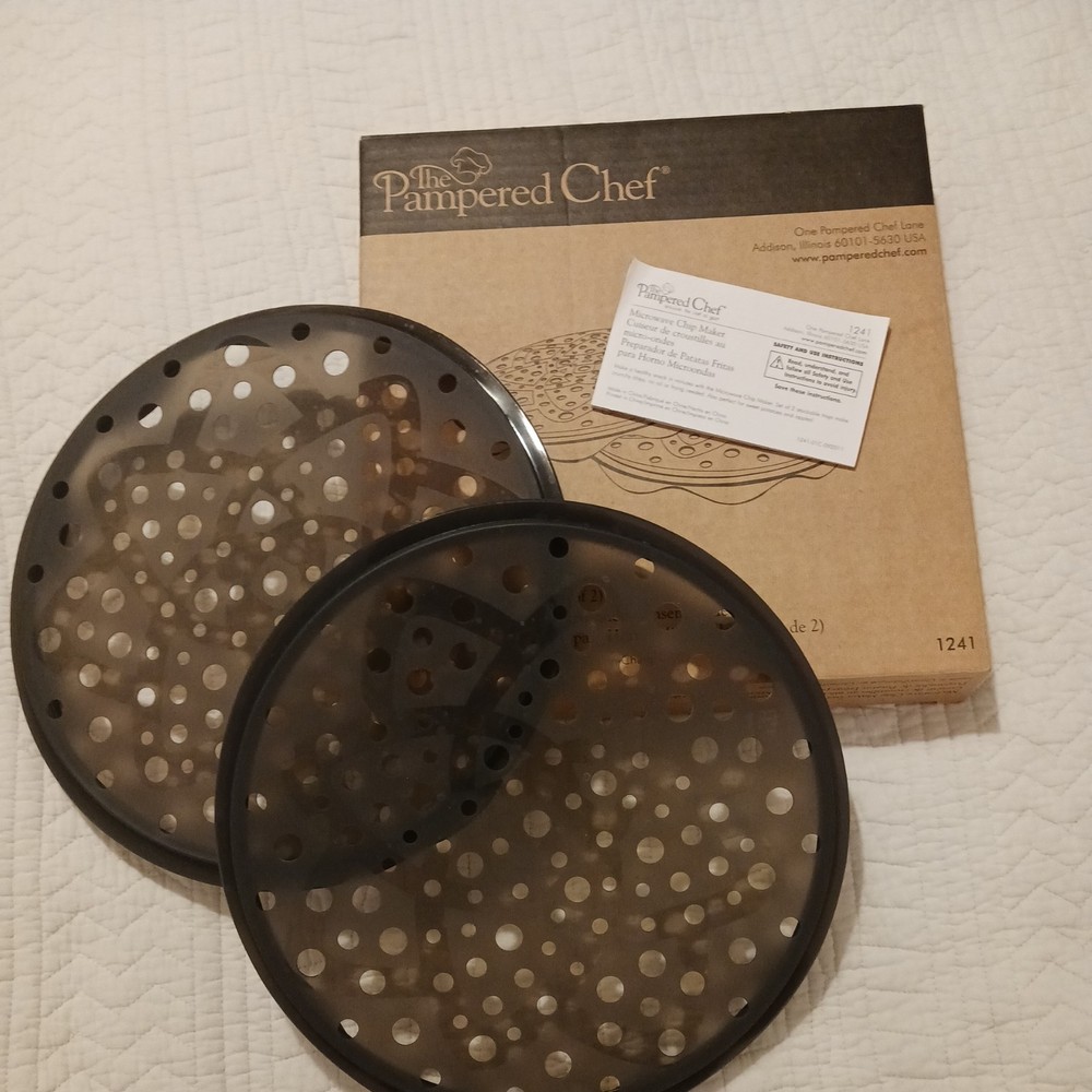 Pampered Chef Microwave Chip Maker Set 1241 Pre-Owned - Used once